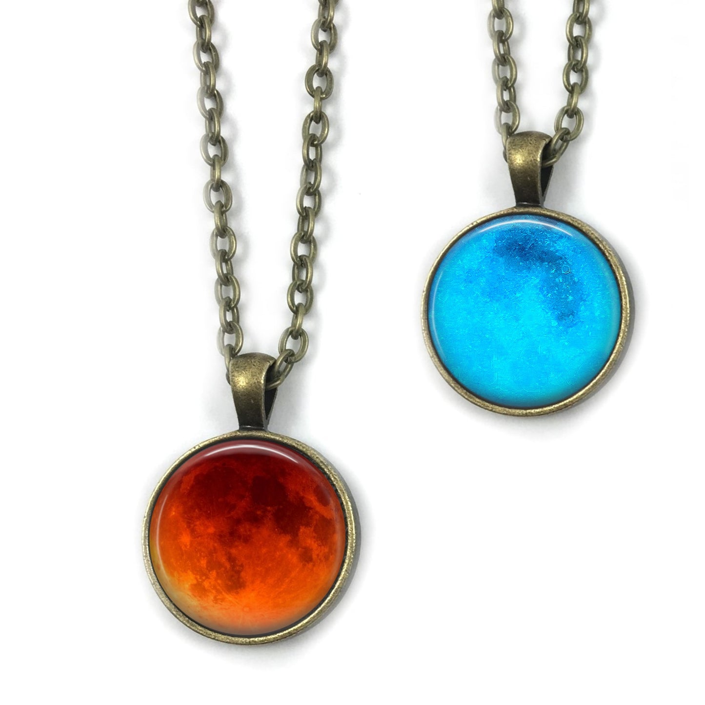 Glow in the Dark Blood Moon Necklace – Lunar Eclipse Full Moon Pendant – Red Wolf Supermoon Jewelry